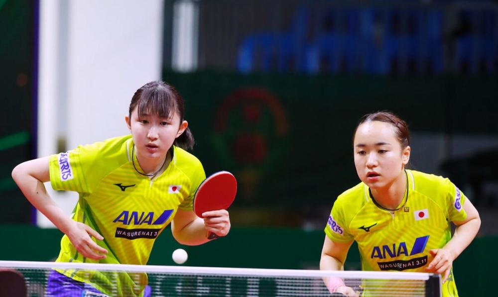  双打组合默契十足，携手斩获大满贯冠军