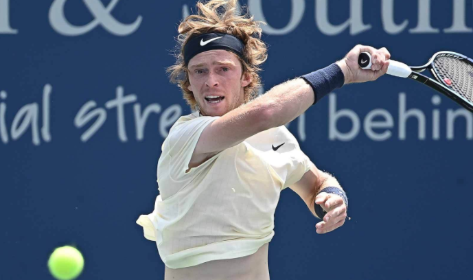  卢布列夫决胜长盘，蒙特卡洛大师赛称王