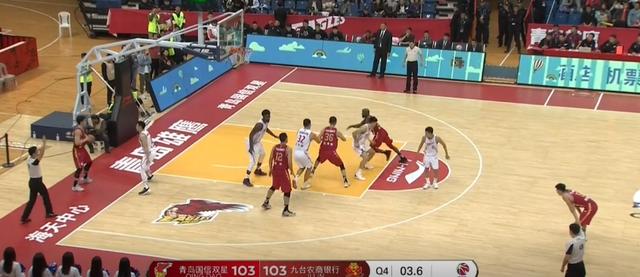  篮球战术革新引领比赛新潮流