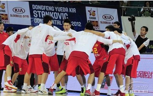  跨界合作创新营销，篮球产业拓展商业版图